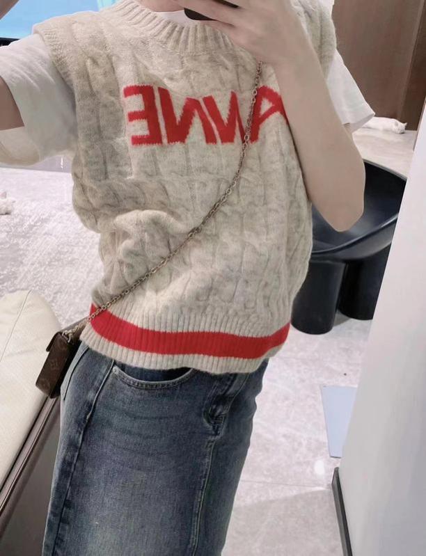 毛衣多样搭配超心动